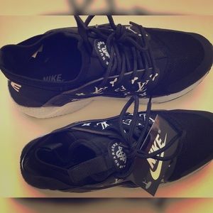 Nike Supreme Louis Vuittion Monogram